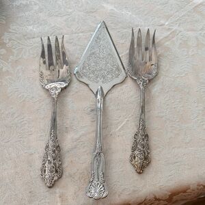 Silver-Tone Pastry Server & Fork Set - Classic Floral Design
